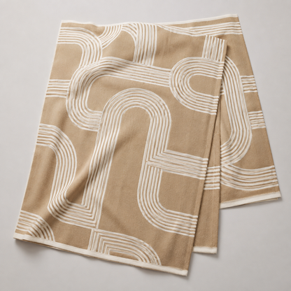 Nordische Wohndecke mit geometrischem Muster – Beige mit abstraktem Liniendesign