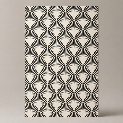 Art-déco-Tapete mit Fächermuster – Geometrische Wandverkleidung in Schwarz und Elfenbein